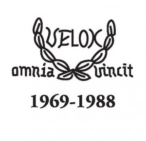 The original Velox RFC crest, used from 1969 to 1988